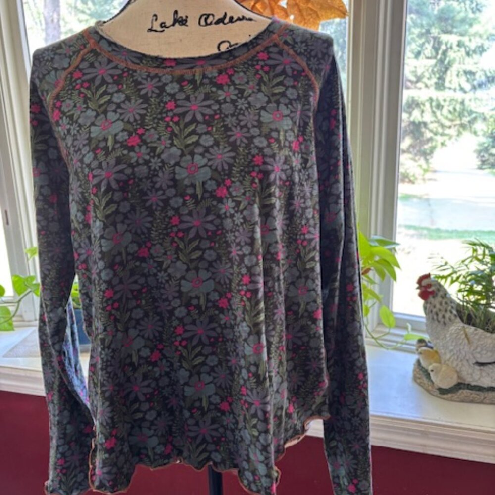 Lot of 4 Woman's Shirts - Picture 11 of 13
